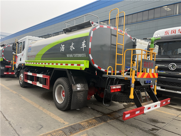 Dongfeng D9 4x2 12-14m3 Water Tank Truck