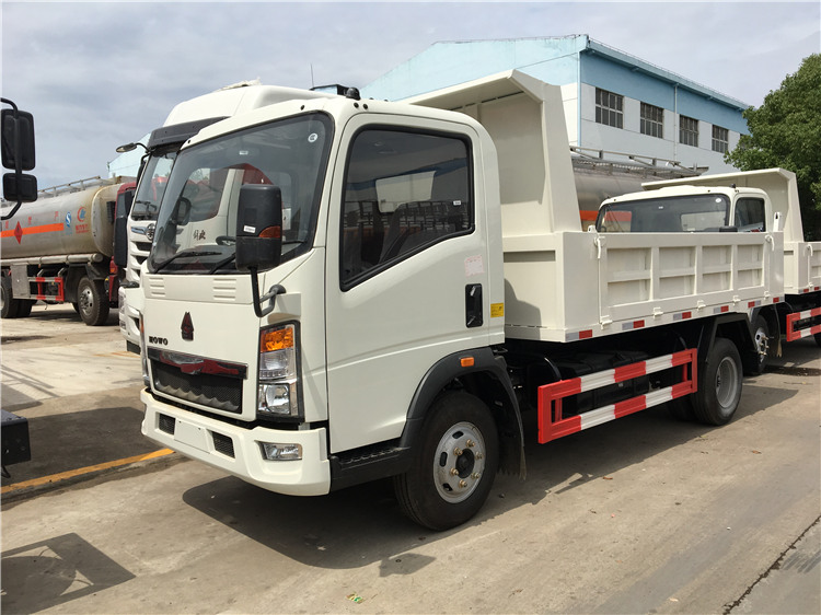 HOWO 4x2 Mini Dump Truck 4-5T
