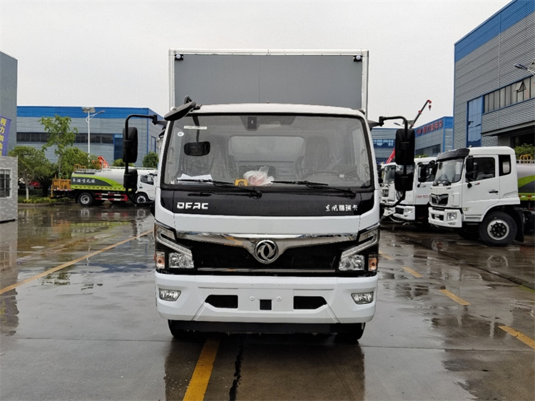 Dongfeng 4x2 5.2m Explosive Transport Truck