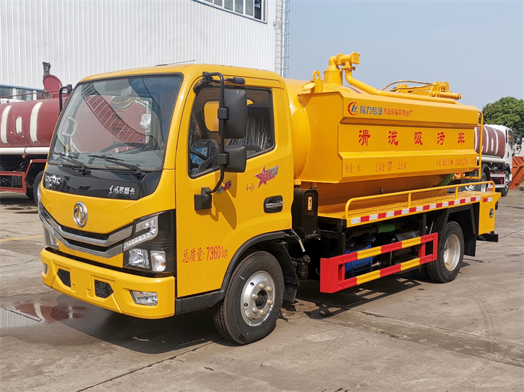 Dongfeng D6 4x2 Sewer Cleaning Sewage Suction Truck